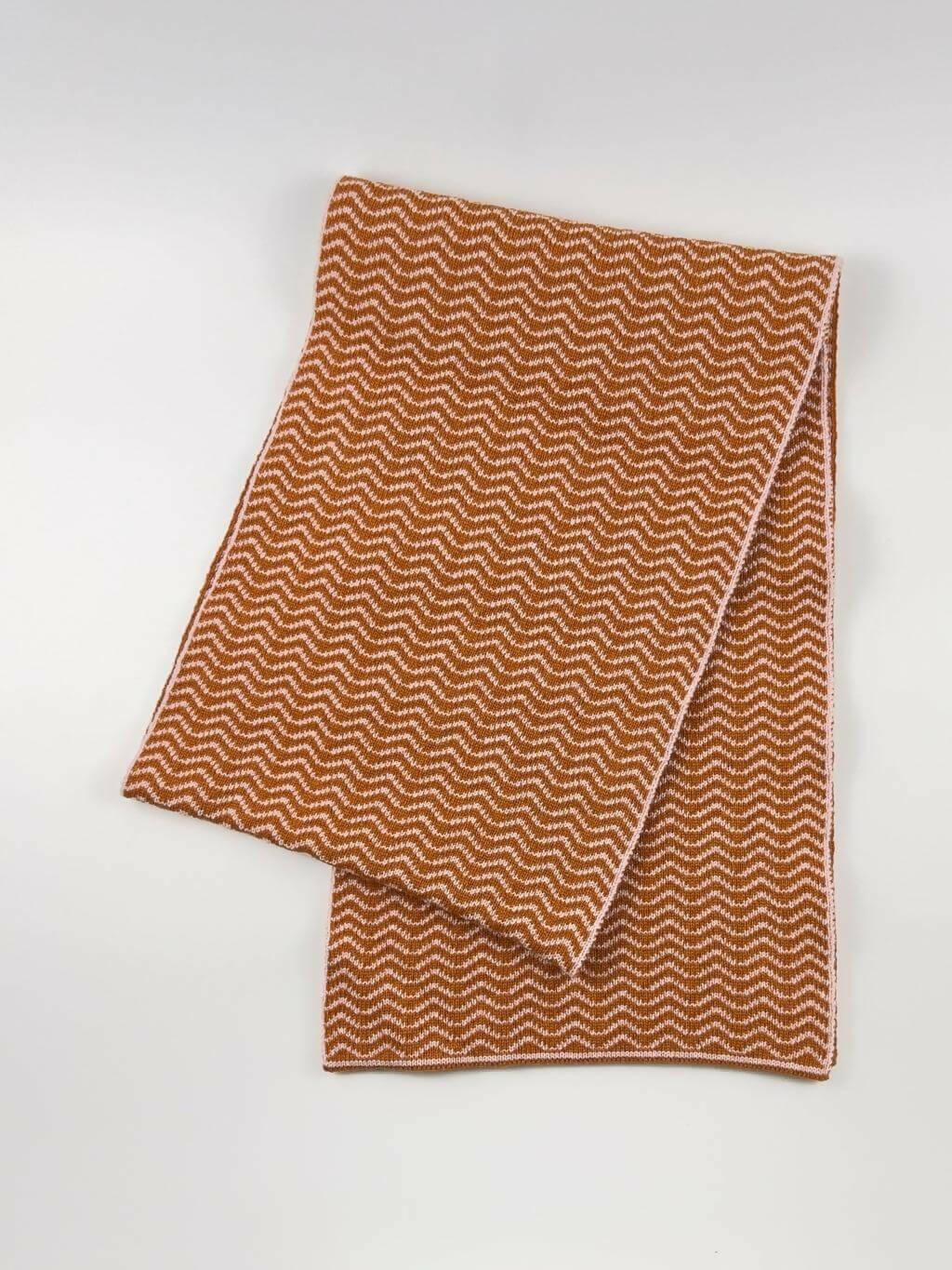 Wave Scarf Rust