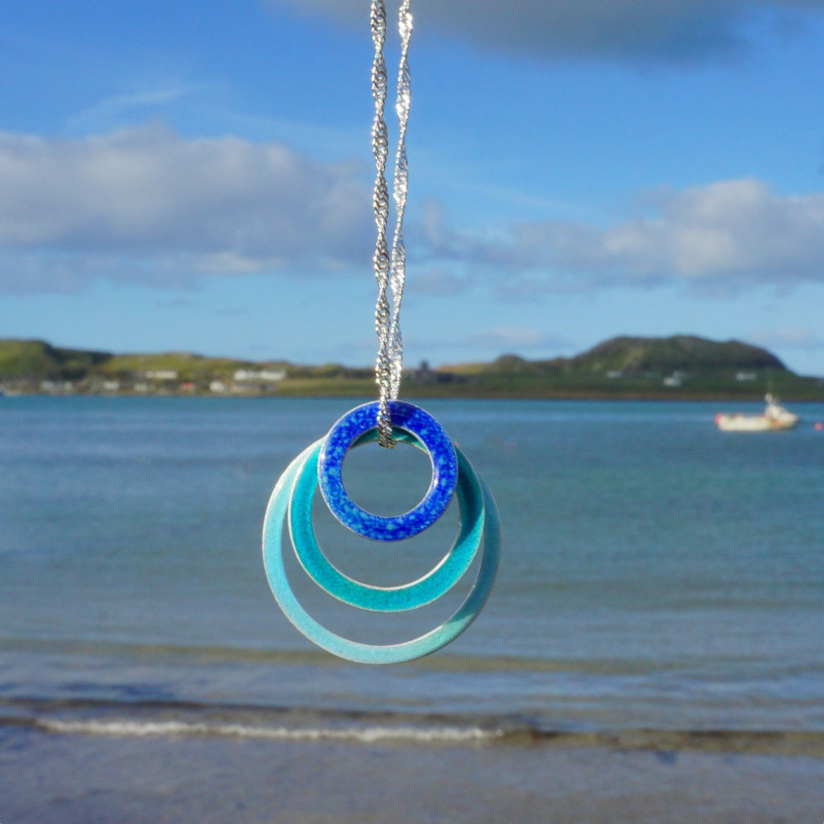 65538f7a329f1a3a70a34bd9_iona-blues-pendant-2_1793025527345.jpg